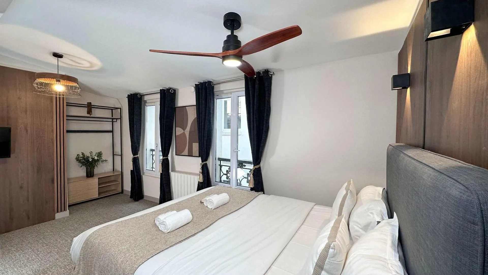 Porte De Versailles - Studio Paris